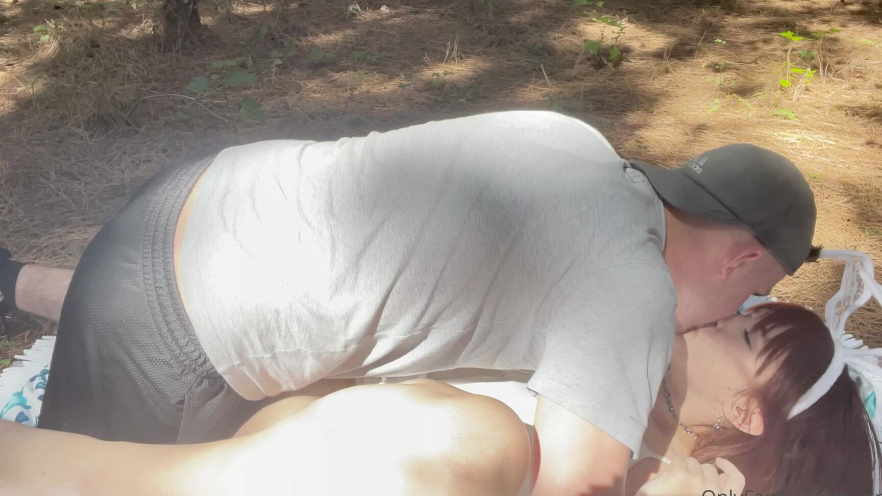 Luvmarsie 2231260040 09 26 2021 Dumb Little Bunny Gets Caught Hunnyadam