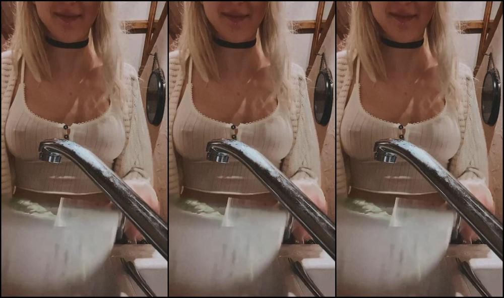 Sallyjanerain Make Dinner With Me What If I Was Making You Dinner Looking All Sexy Like This