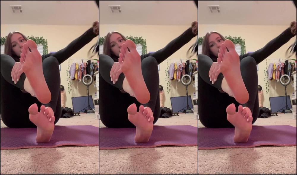 Sizeelevens Leather Boots With No Socks To Season Up These Feet With Sweat Open Your Mouth And Get