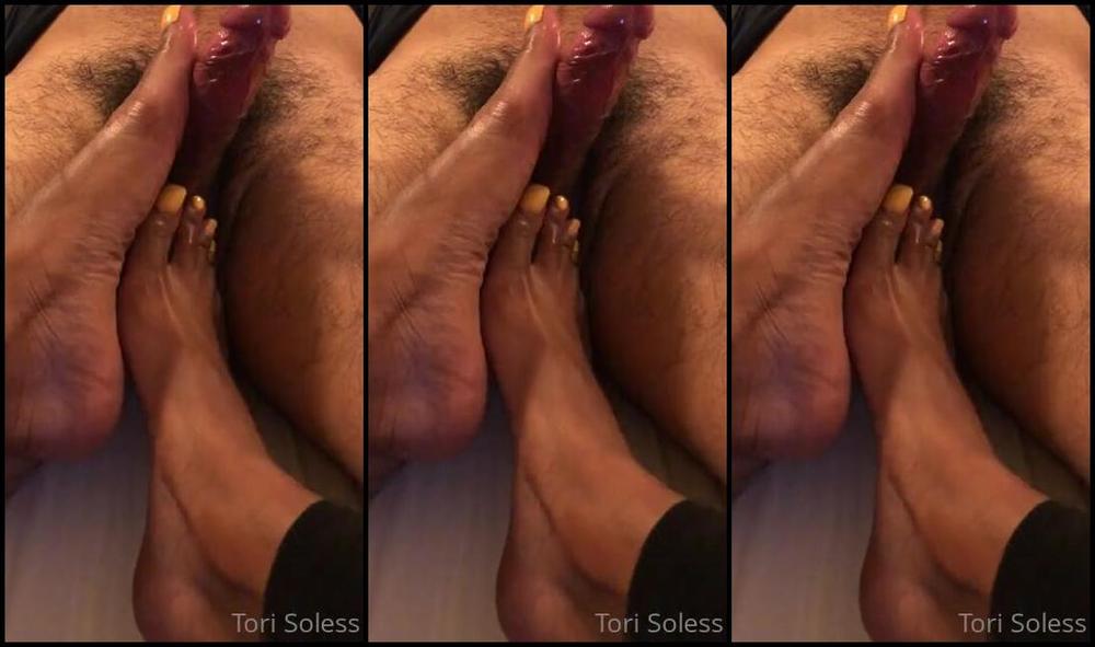 Torisoless Onlyfans Today S Foot Fun If You Want To Catch The Full Vid Me Making Him Bust A Load Dm Me On Twitter