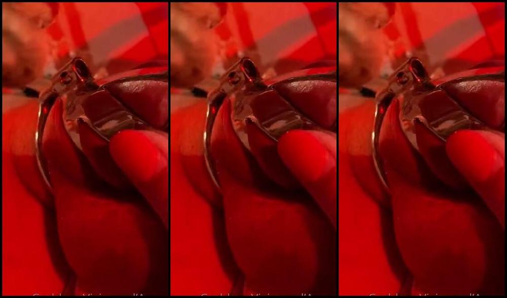 Vivienne L Amour Aka Vlproductionsuk Onlyfans Chastity Watch That Cock Grow Release After One Month Want Me As Your Key Holder I Don T Thin