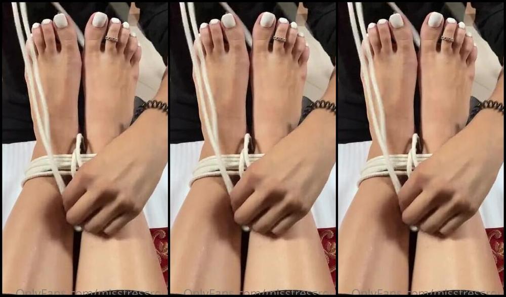 Gingeralesfeet Aka Misstressroux Onlyfans Throwback To When My Feet Got Trapped