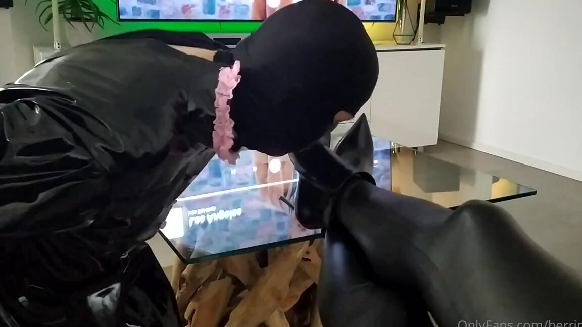 Herrinlady Onlyfans Cleaning Is Sissy Work No Work For A Lady Putzen Ist Sissy Arbeit Nichts Fr Eine Ladyp