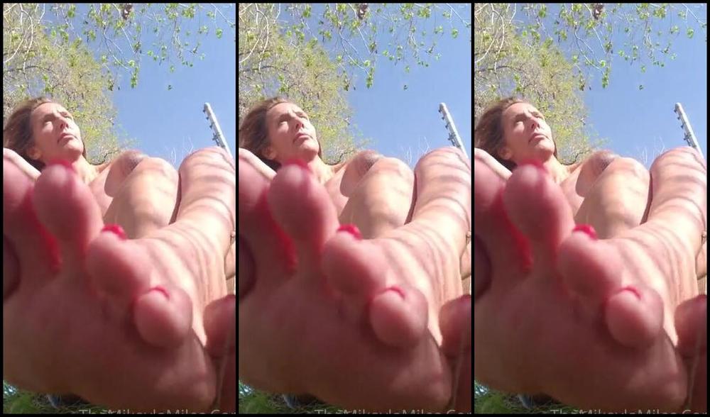 Themikaylamiles Onlyfans Real Life Giantess Goddess Mikayla Mikaylamiles Goddess Giantess Bigfeet Dirtyfeet Feet Smellp