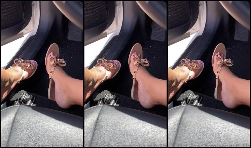 Beautiiful Liza Nicknamed Beautiifulliza 07 26 2020 Onlyfans Video Flip Flop Dangle While You Wait On People