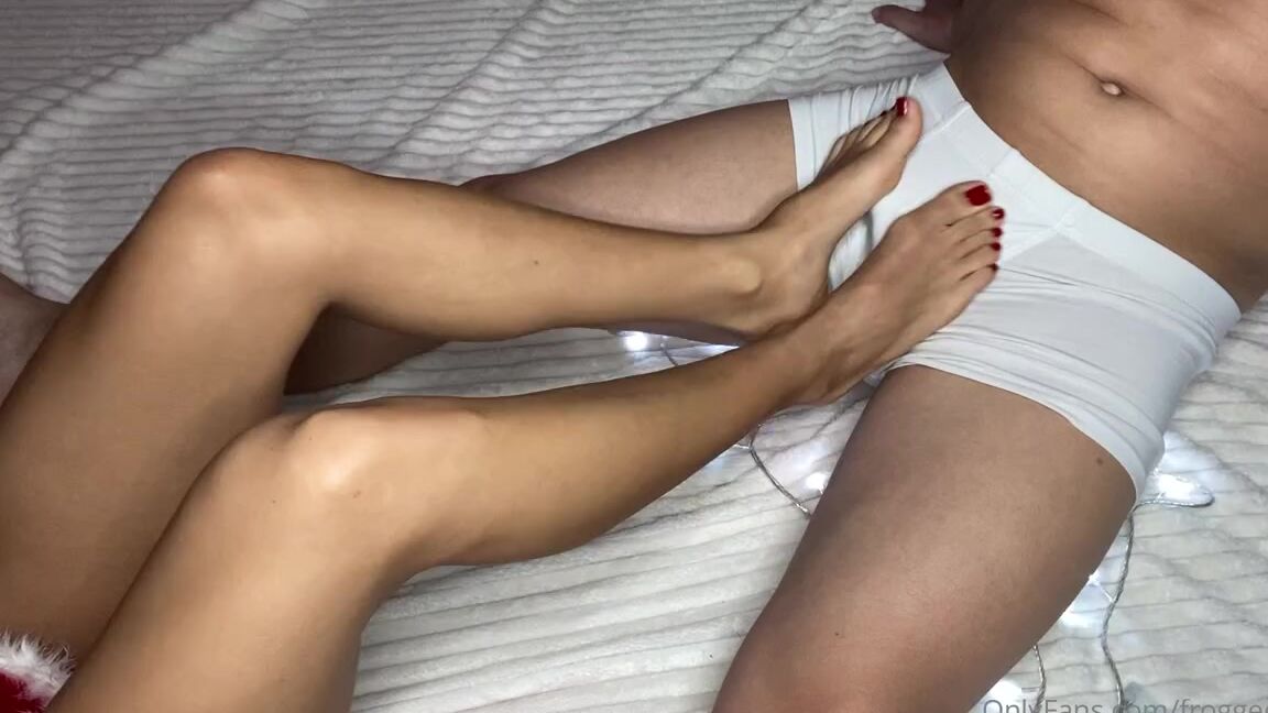 Froggeevip Onlyfans I Love To Feel Under My Feet