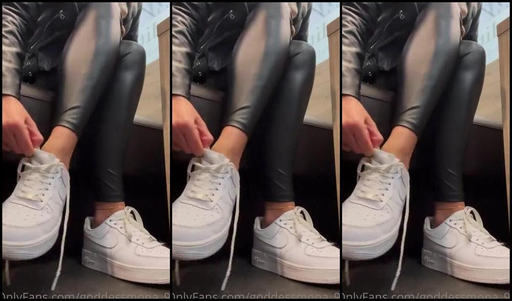 Goddessmona 91 Onlyfans Na Klar Lfte Ich Auch Ffentlich Meine Schwitzigen Socken Du Weist Doch Niemand Ist Sicher Vorp