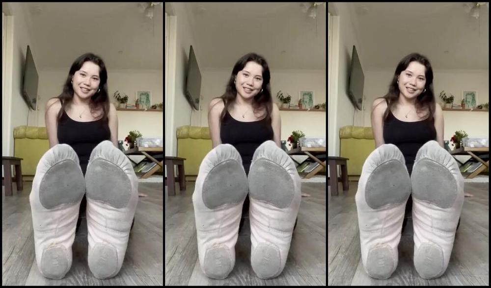 Mila Ballet Soles Aka Asianballetsoles Onlyfans Hey Brother I Know My Feet Are Your Favorite How About We Make A Deal I Let You Worship My