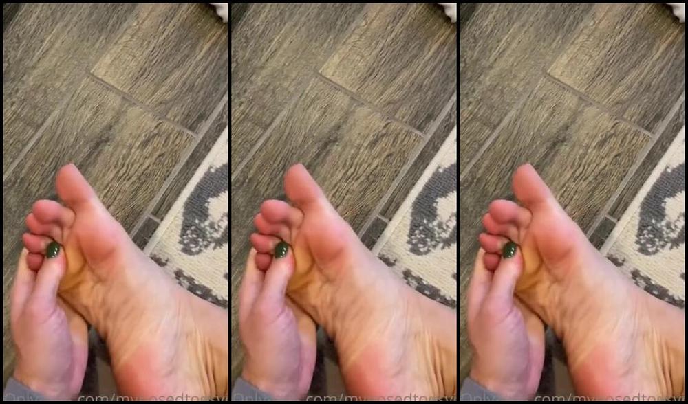 Brooke Jones Nicknamed Myposedtoesvip Onlyfans Cum Enjoy Some Fun With Me Do You Like When I Talk Dirty To You