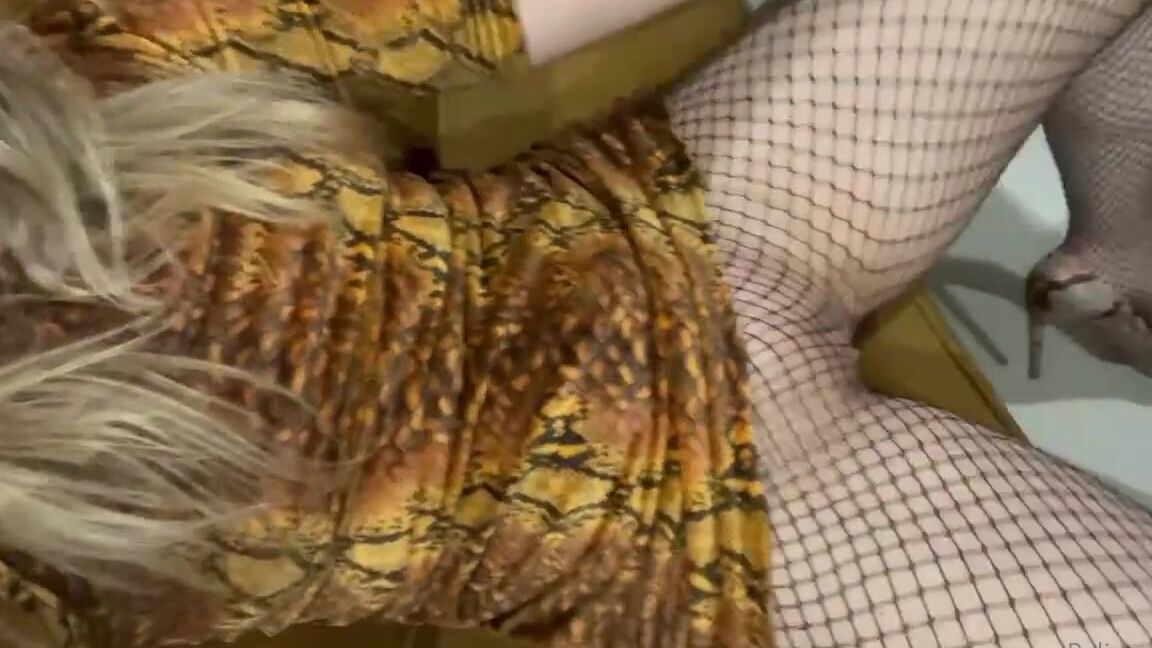 Polishloca Tonight S Date Outfit