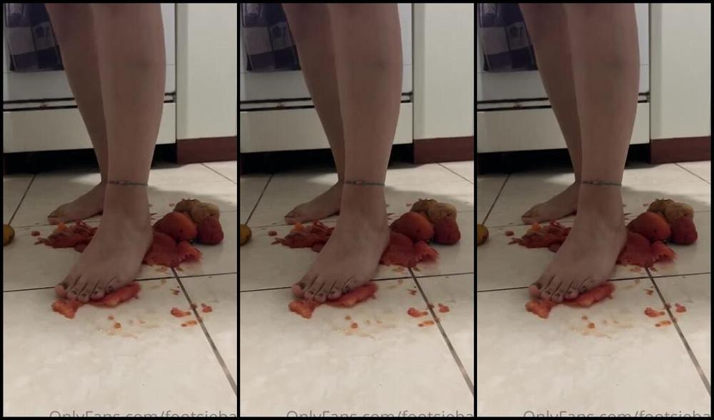 Gia S Feet Nicknamed Footsiebab 09 12 2022 Onlyfans Video Your Maid Gia Crushing Tomatoes 548 Min Look How They Squish Squeeze