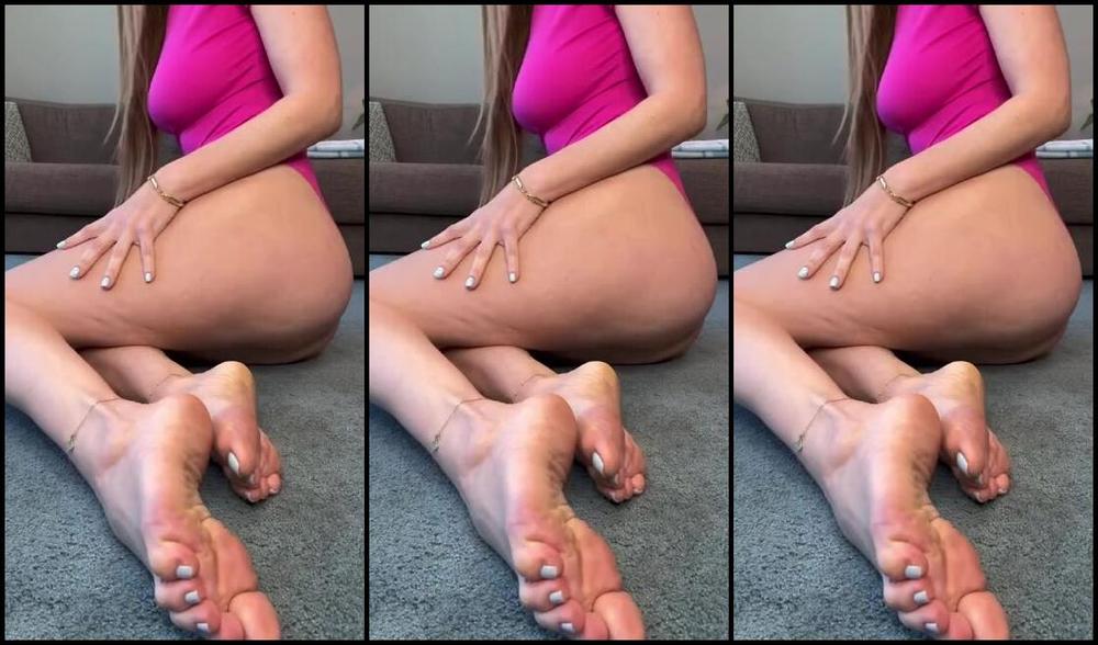 Simply Milena Nicknamed Simplymilena Onlyfans Does This Make Your Mouth Water Too