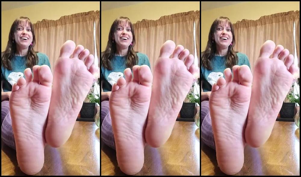 Crystal Paris Nicknamed One Lonely Foot 03 28 2025 Onlyfans Video Randoms From The Week C5Wf