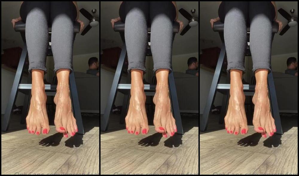 Laprettyfeet4 Nicknamed Laprettyfeet4 Onlyfans Video 5891