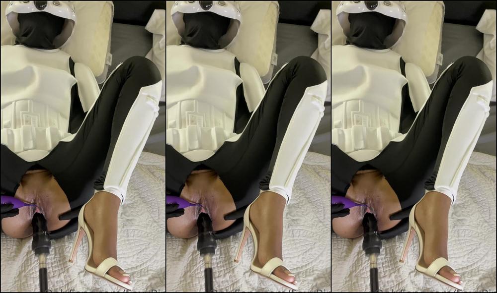 Foxxpink If They Had Female Stormtroopers Then They Wouldn T Be So Many Misses Because This O