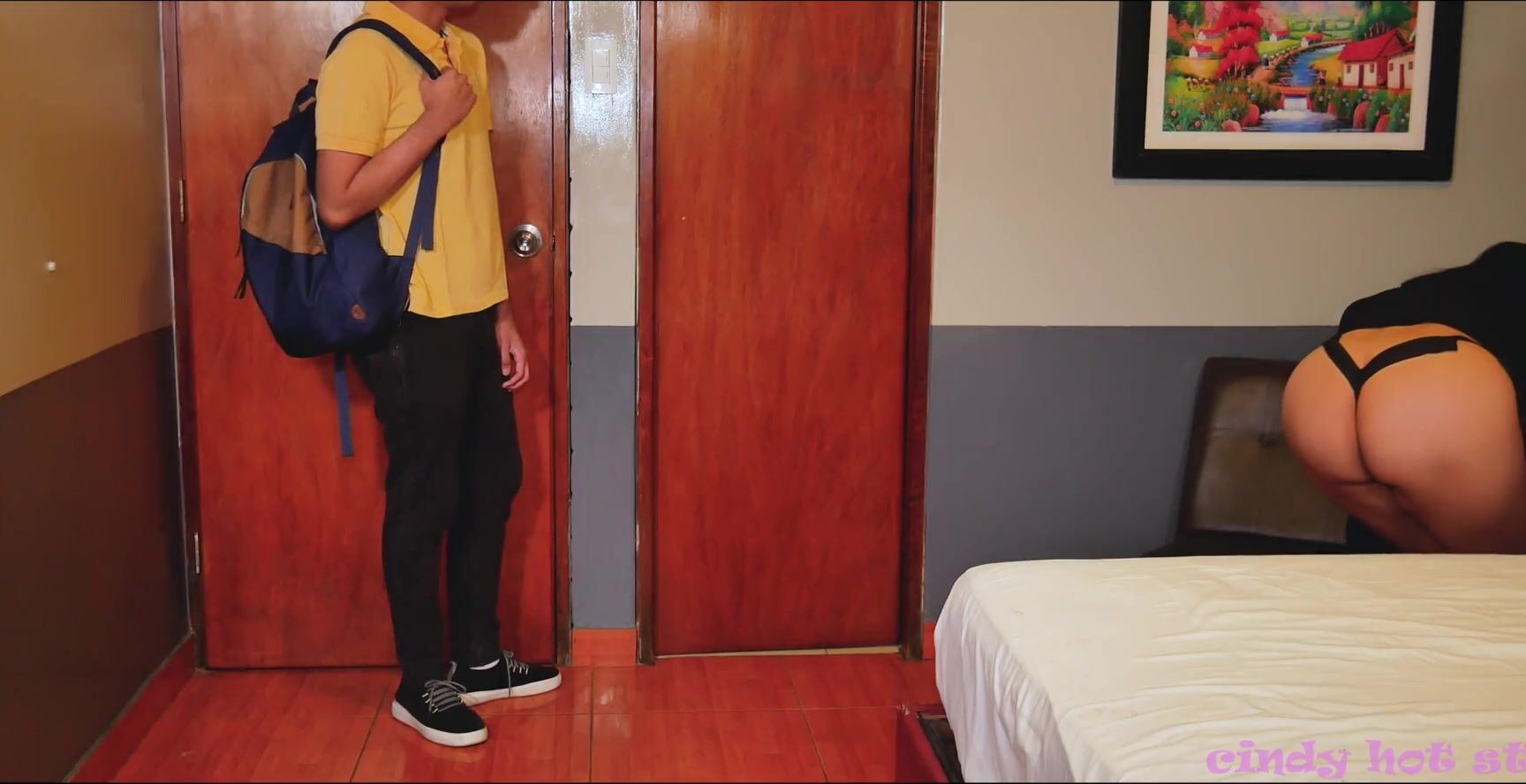 I can't find the money and I let the delivery man suck me and play with my tight pussy Pornhub