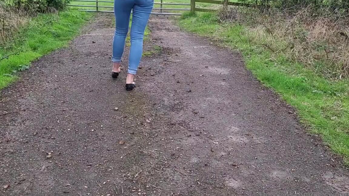 Kats Worn Heels Nicknamed Katswornheels Onlyfans Still Some Remains On There Lets Keep Going