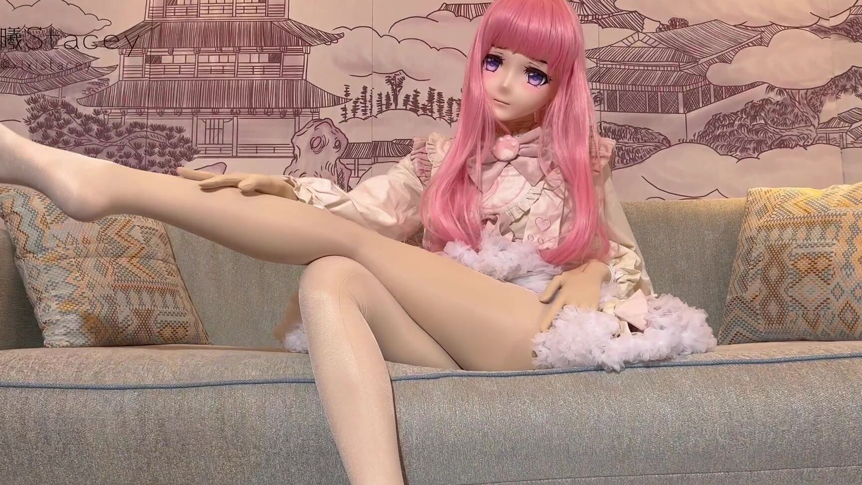 staceyxixi 26 12 2022 2725829876 kigurumi dollmask with adorable princess skirt and shiny white Onlyfans