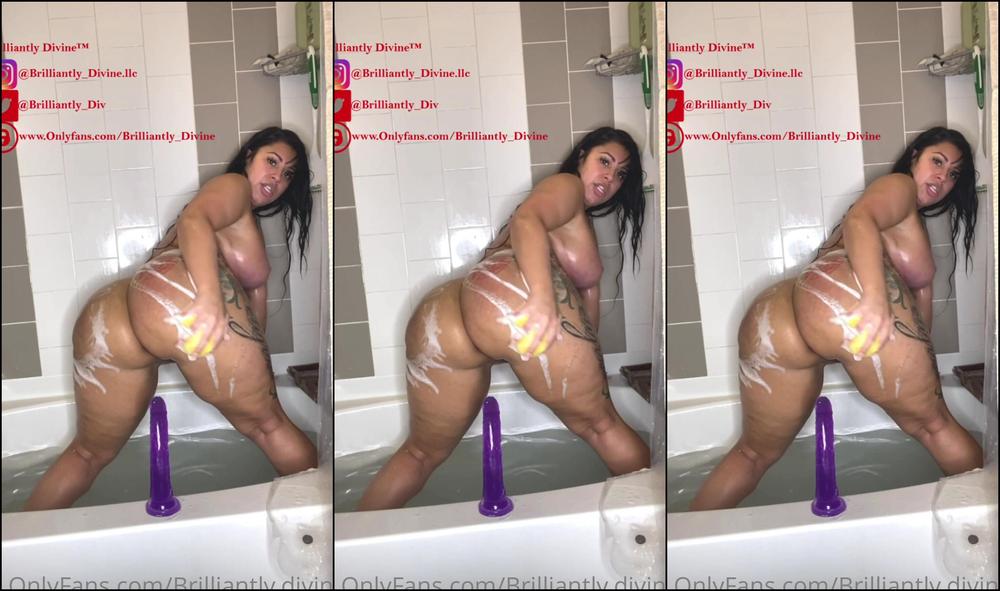 Brilliantly Divine Bathtub Fun Lol Assclapping And Twerking Whi