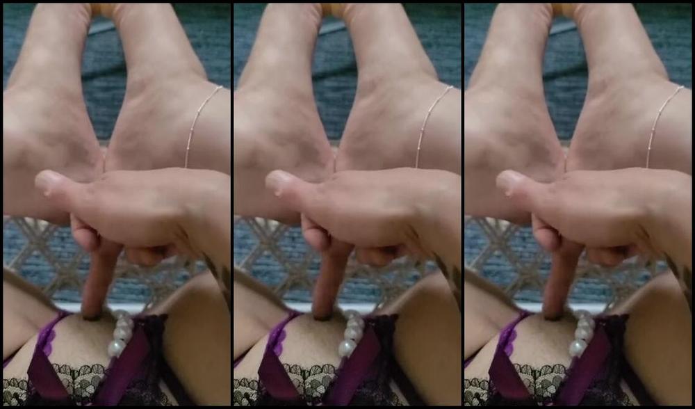 Crystal Paris Nicknamed One Lonely Foot 07 19 2025 Onlyfans Video Horny After Work