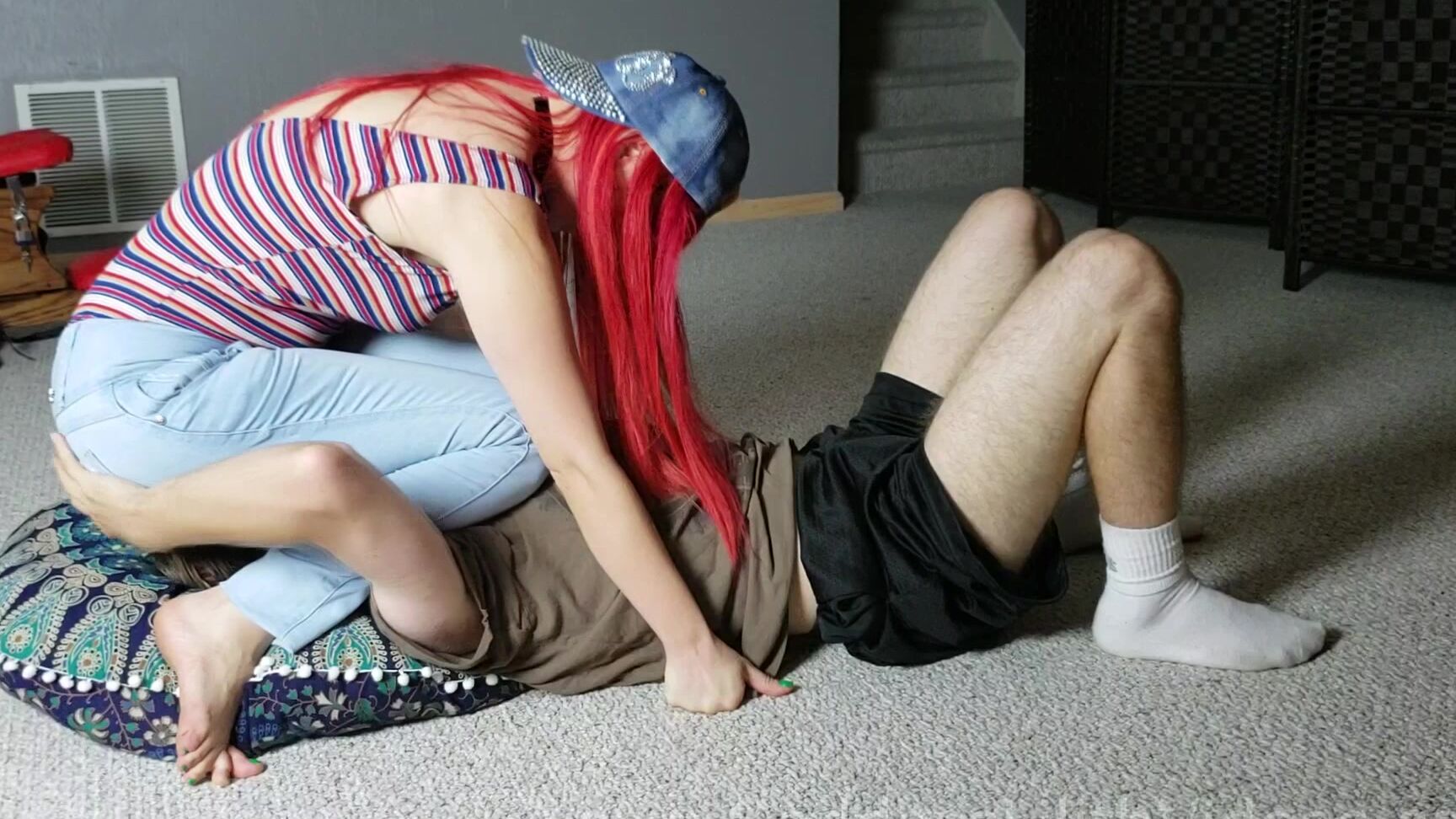 Goddess Lilith - Hot Sexy Sensual Jeans Facesitting ManyVids