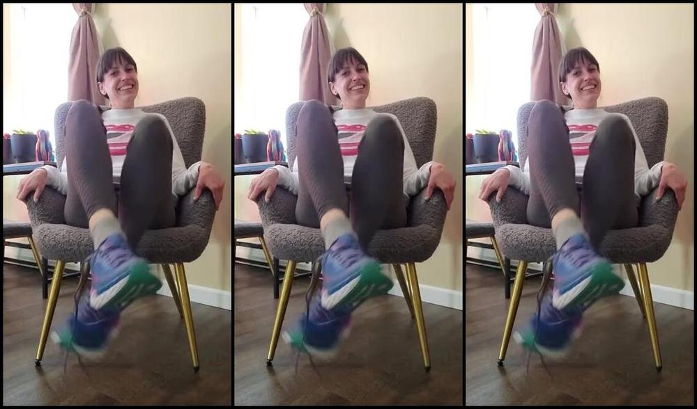 Crystal Paris Nicknamed One Lonely Foot 01 27 2025 Onlyfans Video Back From The Gym And Theyre Smelly