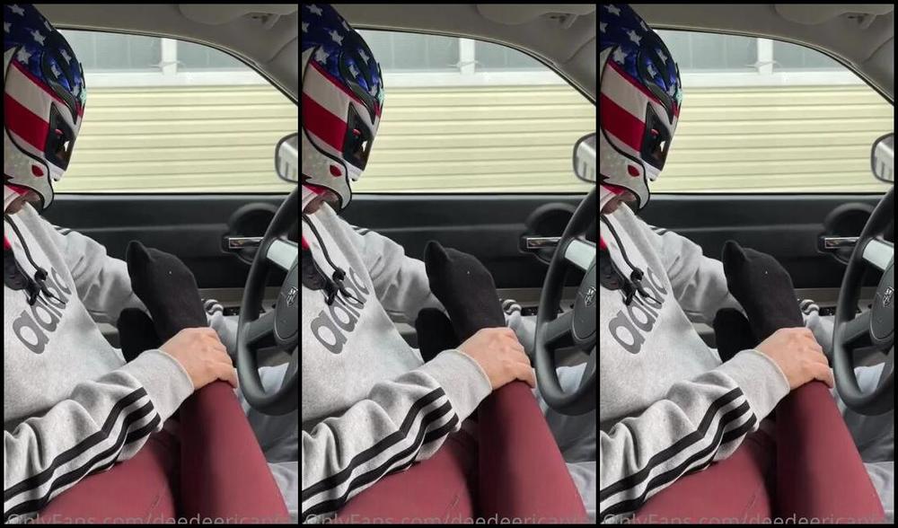 Deedeericanfeet Onlyfans Gm Came Back From A Long Walk U Jealous