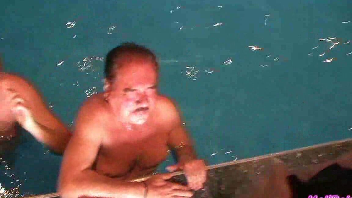 melideluxe maul piss parade MyDirtyHobby