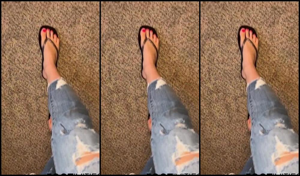 Ivy S Feet Nicknamed Footivy Foot Fetish 02 15 2023 Onlyfans Video New Flip Flops Love The Way They Sparkle And Look On My Feet