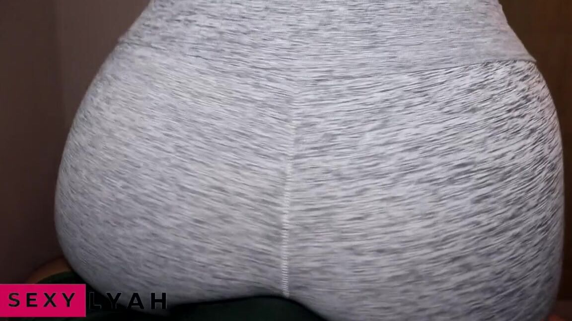 Sexylyah Nicknamed Sexylyah Onlyfans Hot Assjob Lap Dance In Gray Yoga Pants
