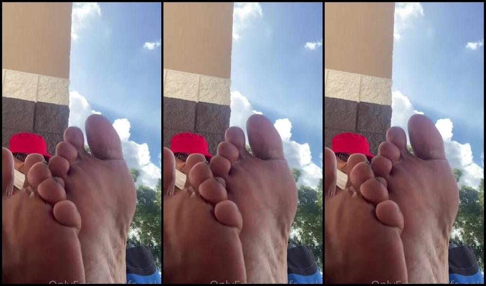 Firstclasssoles Aka Fc Soles Onlyfans 01 19 2023 Stranger Dec 2022 At The Wash House Let Me Take Pics And Rub Her Feet