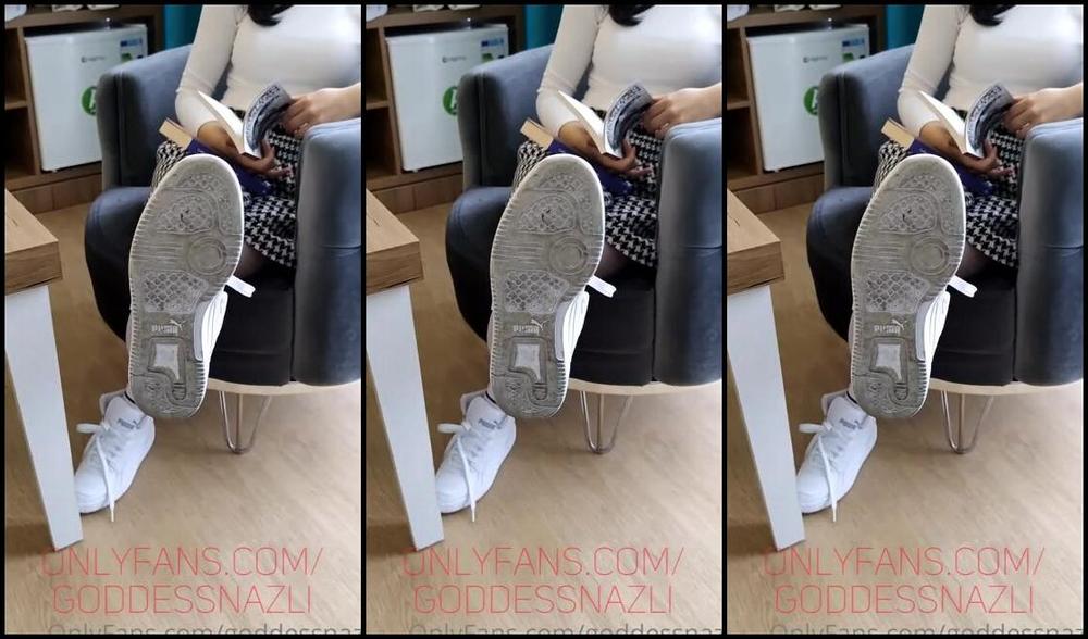 Onlyfans Model Goddess Nazli Aka Goddessnazli Ge Kalan Ofrm Azarladim