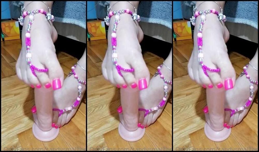 Mica Sandy Nicknamed Sandysmallfeet Onlyfans This Is The Kind Of Videos Ill Post More Form Next Month So You Understand Why