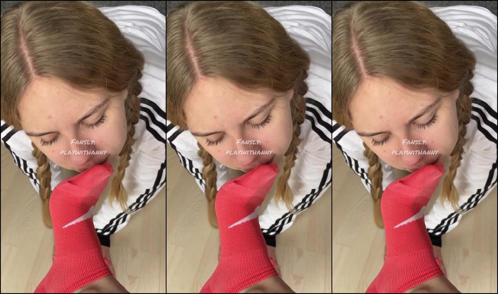 playwithanny 2022-05-27 17-50 Fansly