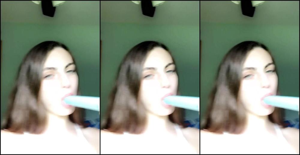 Lunabenna Freshly Shaved Getting Off To My Vibrator Happy Sunday