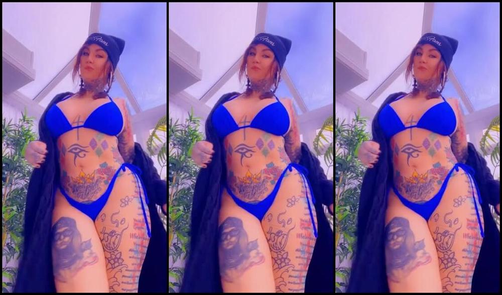 Hayley B Nicknamed Hayley B Onlyfans Morning Fckers Got The Essentials On To Get That Day Started