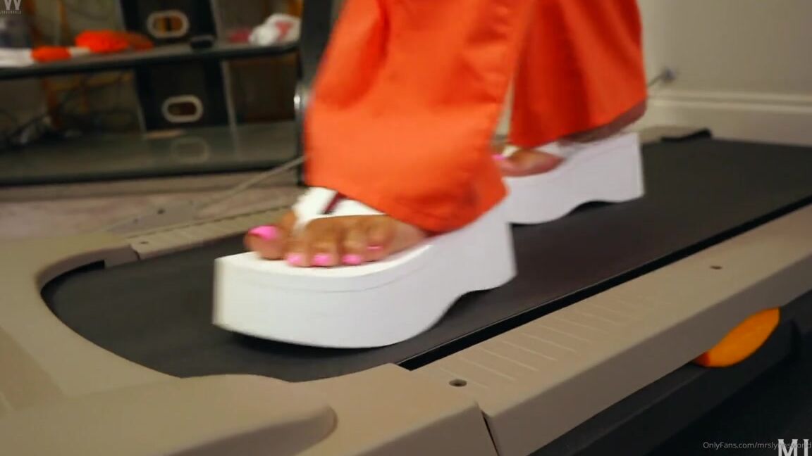 Auntie Lynn Nicknamed Mrslynnsworld Onlyfans Video 9736