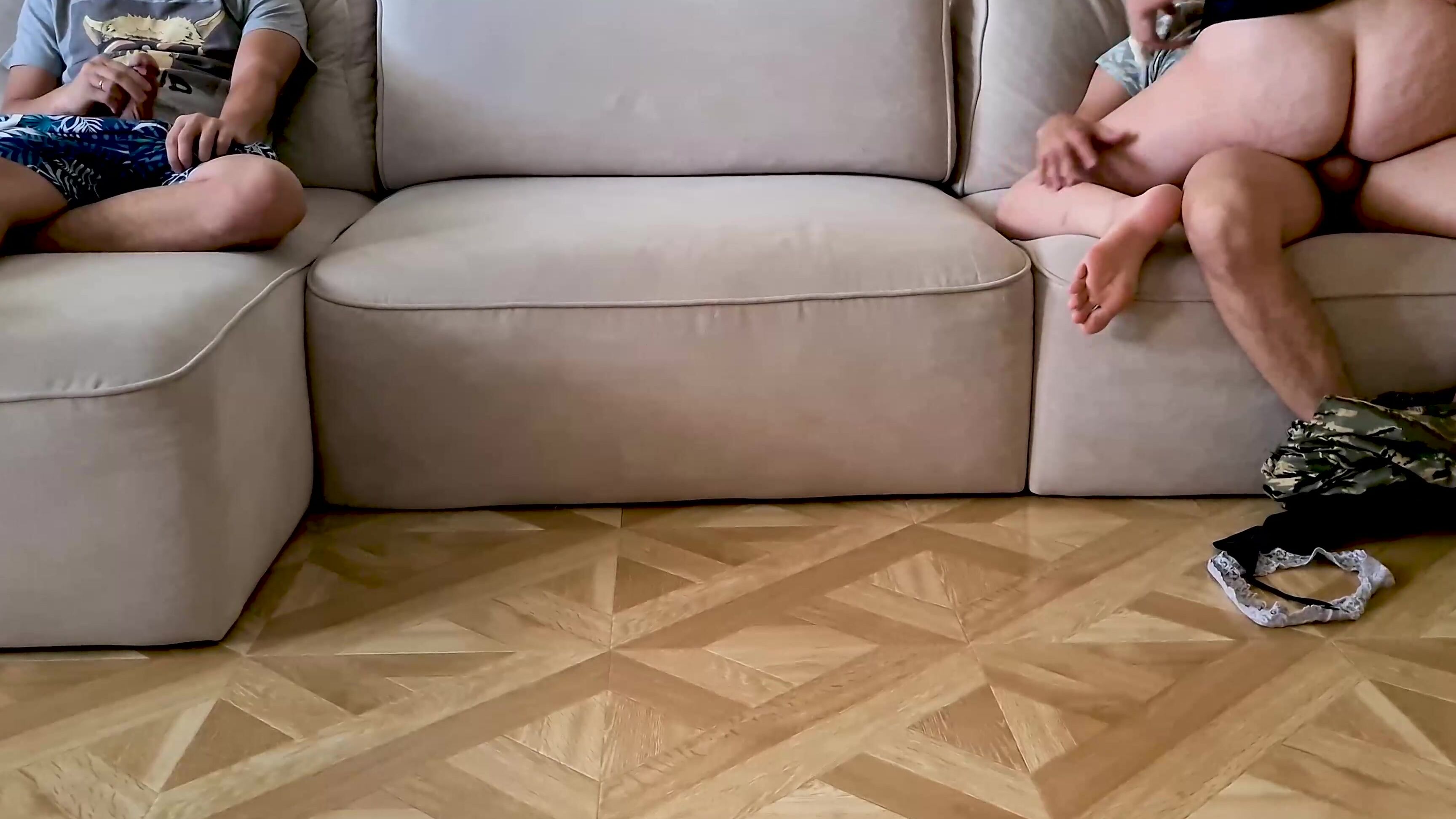 Alinarai Я рогоносец, Слесарь снова трахнул мою жену. Сука xHamster xhamster