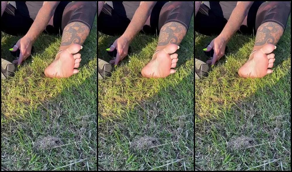 Msmaddy Aka Madsoles 1 Onlyfans Dont They Look So Good Yesterday I Went To The Park With My Mate And We Did A Work Out Together