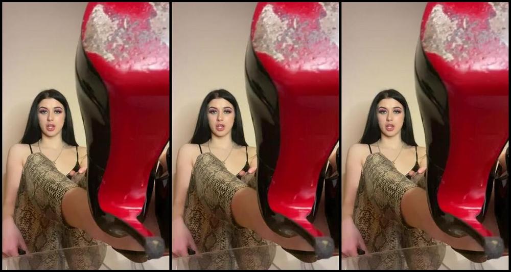 Karina Kalashnikova Nicknamed Mistresskarina Onlyfans Lick These Louboutins Bitch Q