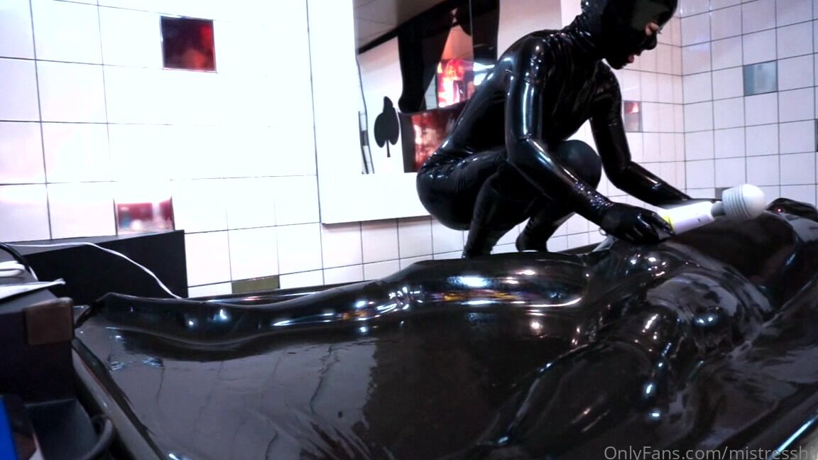 Mistresshinako 20 05 2020 40942027