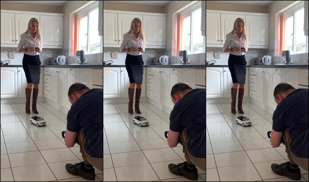 Lady Dark Angel More Remote Control Car Playing