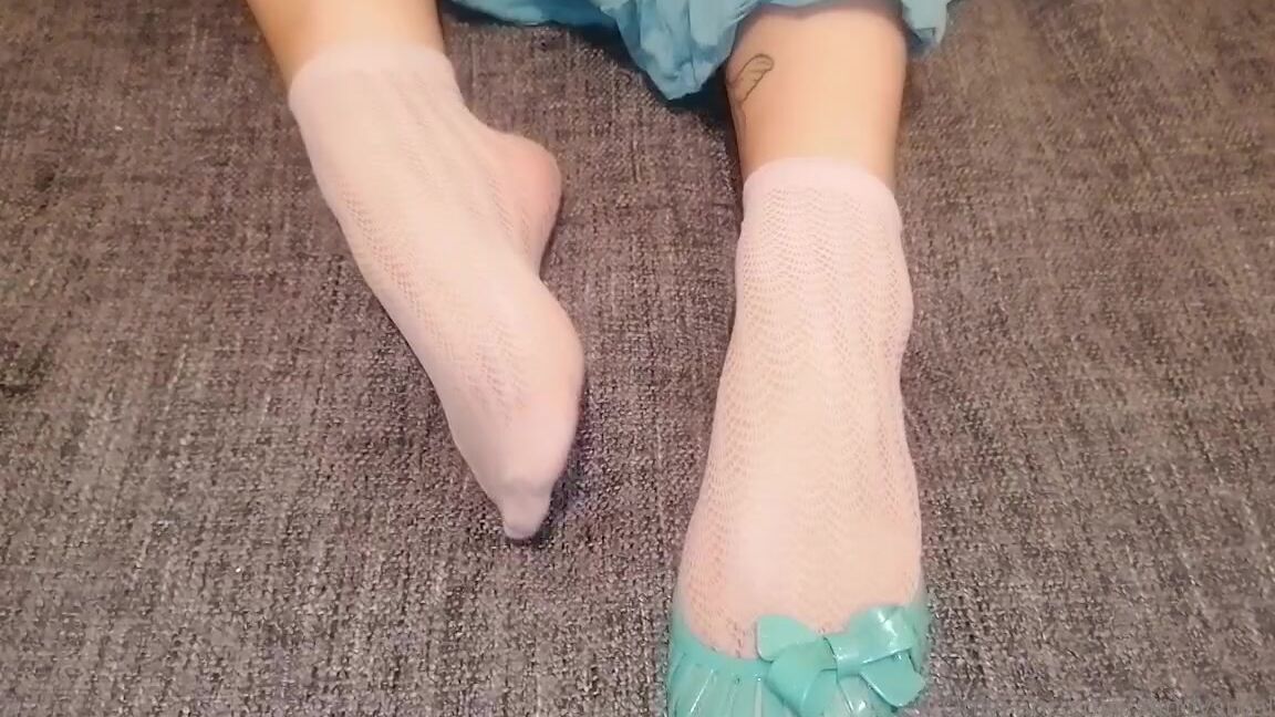 Mica Sandy Nicknamed Sandysmallfeet Onlyfans I Found This Sexy Video In My Phone I Remember That I Spent Whole Day