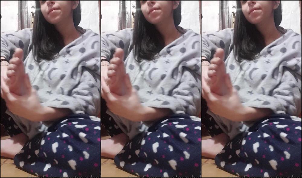 Maybel Mi Aiuti A Leccare Via Questa Panna Dai Miei Piedi Can You Help Me Lick This Crea