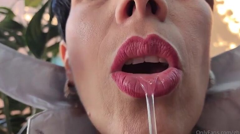 Ghrfan Onlyfans A Visual Delight For All The Collar Up Fans And The Spitting Fans As Well Goddess