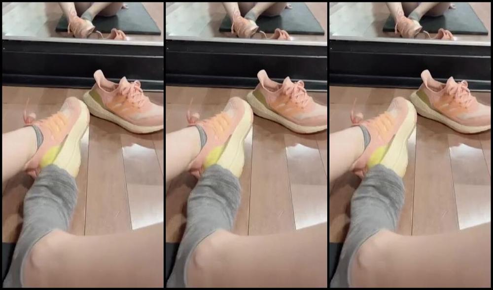 Snowpriness Onlyfans Gonna Put Your Nose Into This Stinky Gym Socks