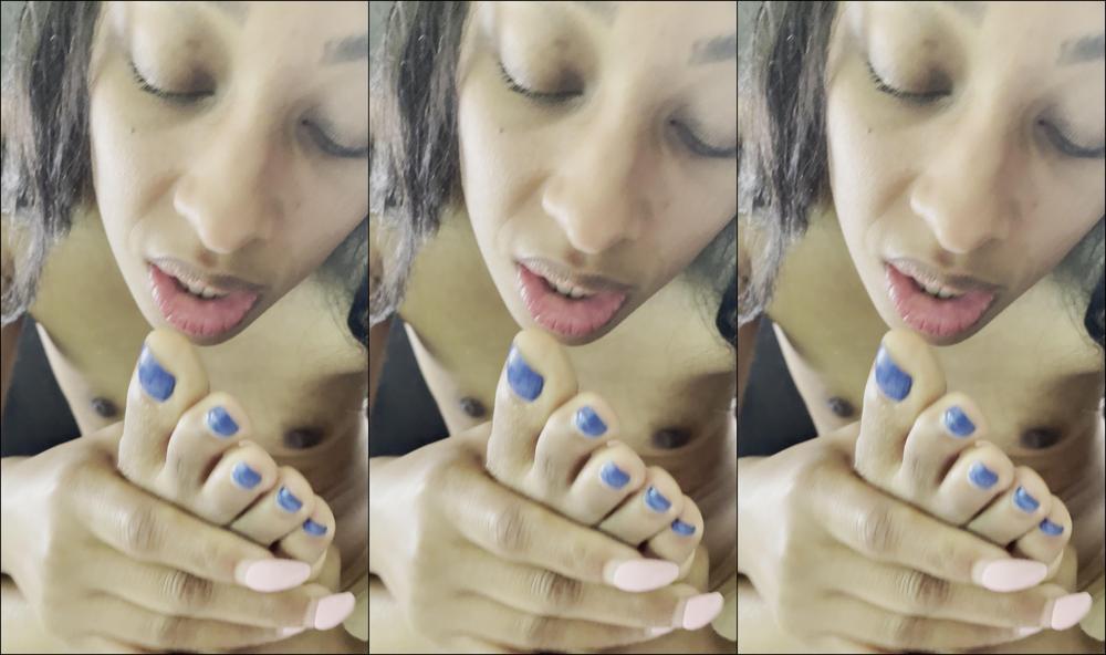 Self Foot Worship, Feet, Ebony Foot Fetish, Dirty Feet, Barefoot self feet worshipping pt 1 ManyVids