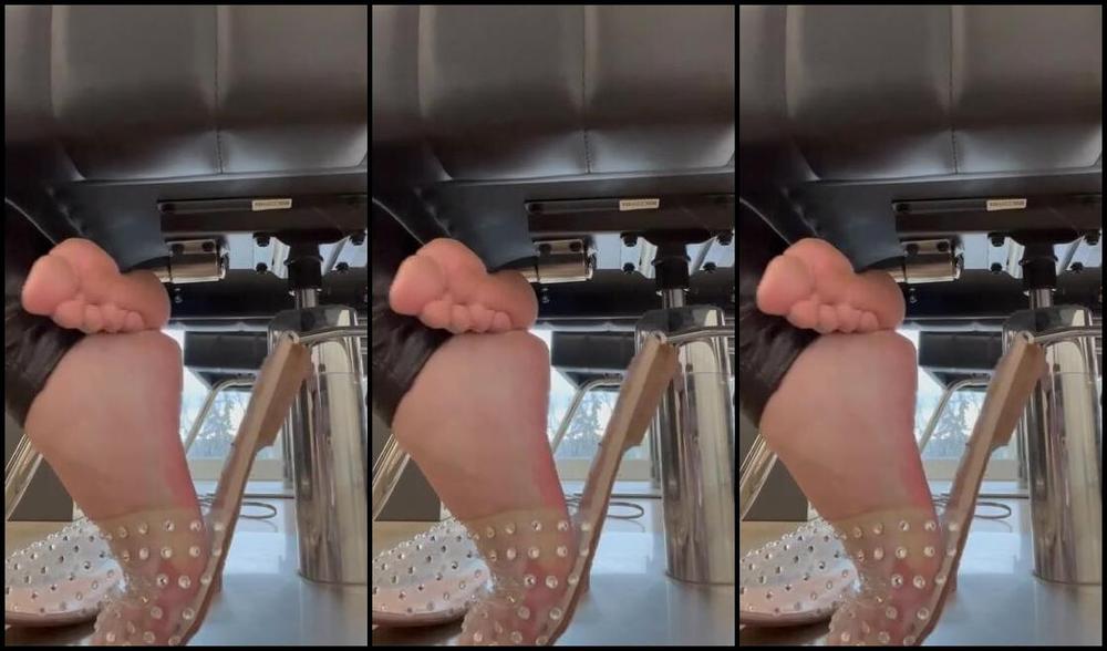 Thefantasychest Onlyfans The New Girl Your Candid Video Of The New Coworker S Me Orgasmic Feet Soles Hey Babes Seeinp