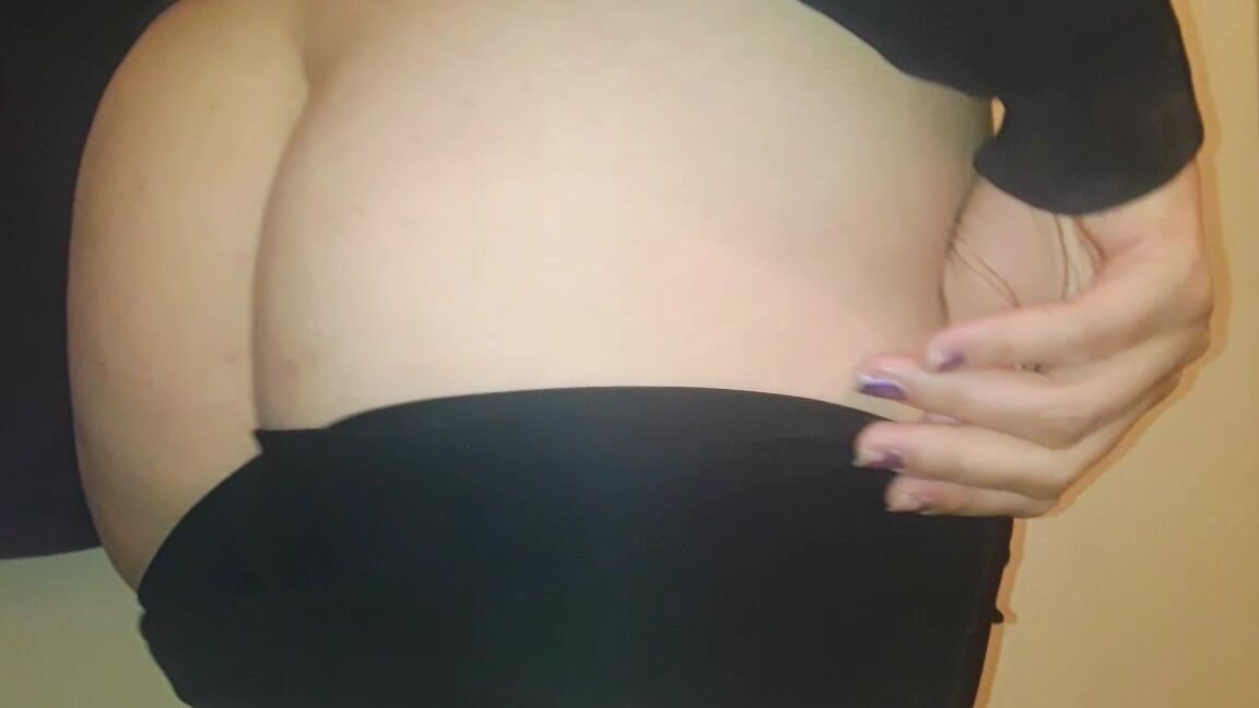 Stevie Layne Bathroom Anal Pussy Finger Fuck Quickie