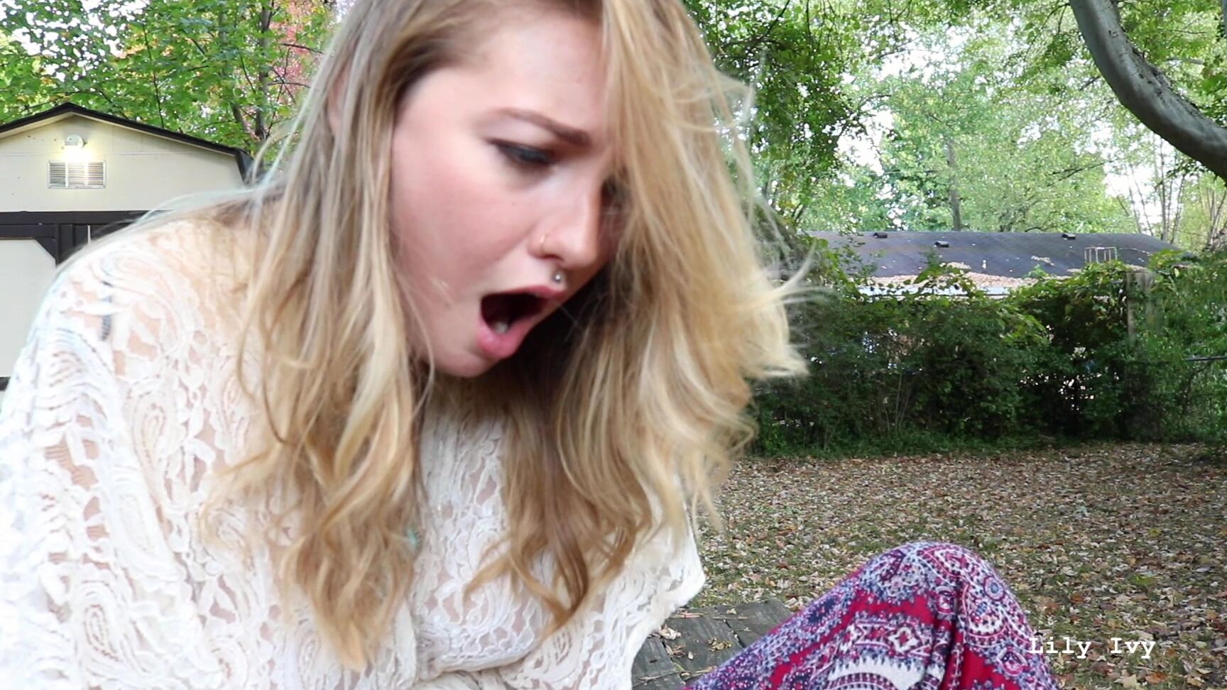 All Natural, Blonde, Glass Dildos, Outdoors, Vibrator lilyivy beautiful agony orgasm in my backyard ManyVids